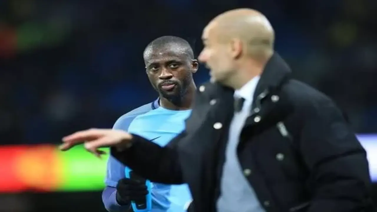 هجوم لاذع.. يحيى توريه يصف مدرب مانشستر سيتي بثعبان مرة أخرى